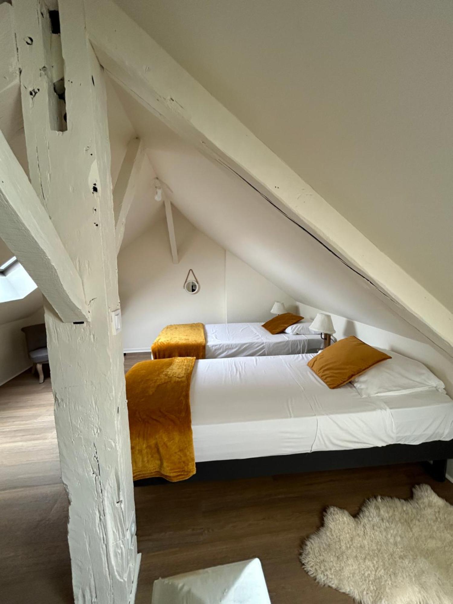 Le Duplex Ou L'Appart D'Agnes" Honfleur Buitenkant foto